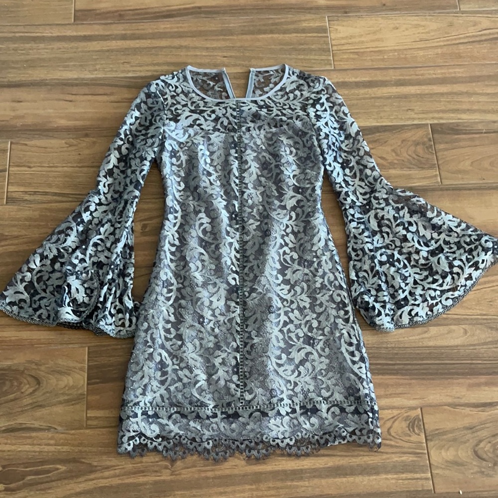White House black market brand ; size 00 ; used once